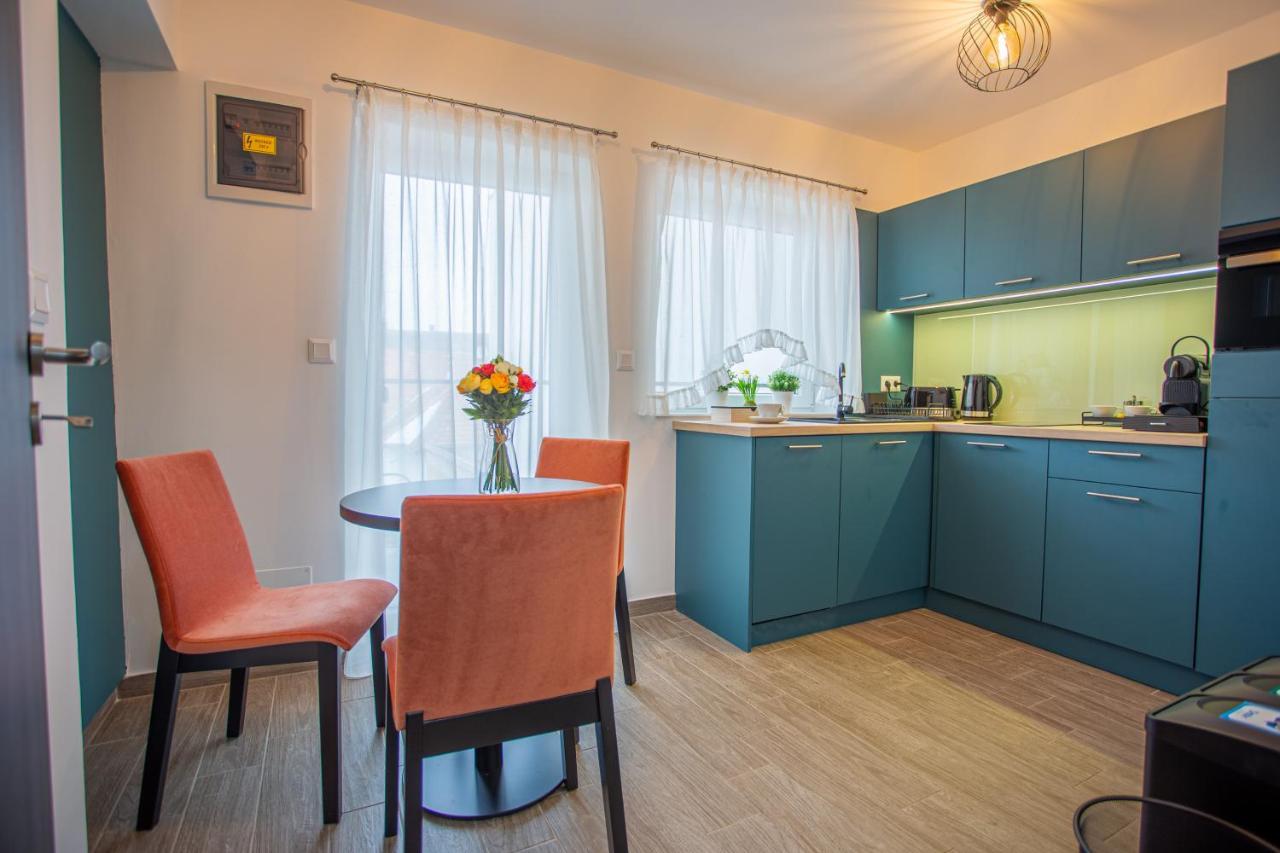Viktoria Apartman Gyula Exteriér fotografie