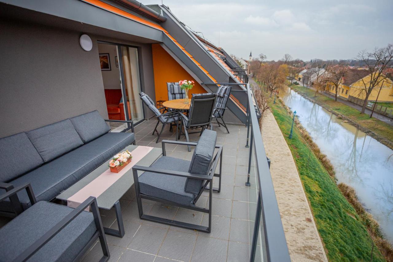 Viktoria Apartman Gyula Exteriér fotografie