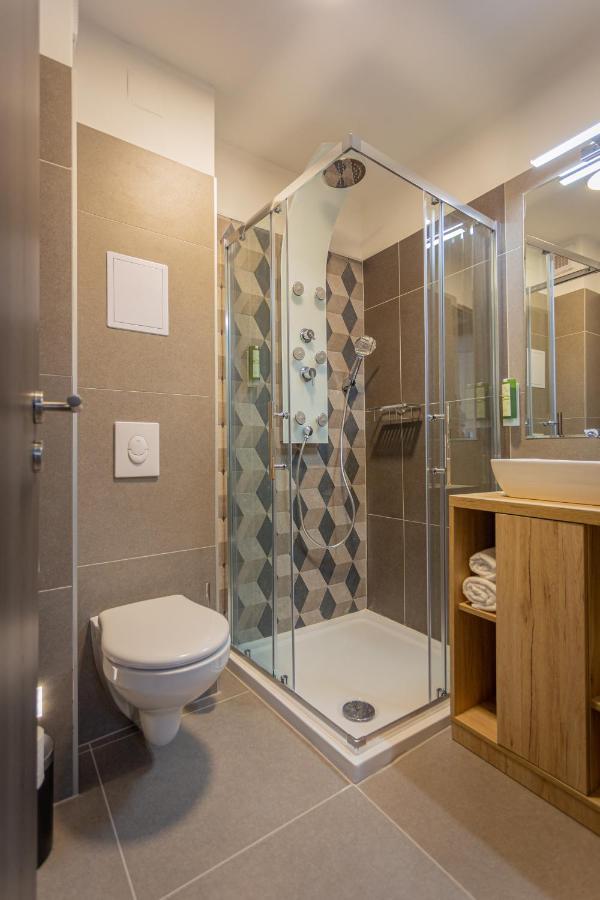 Viktoria Apartman Gyula Exteriér fotografie