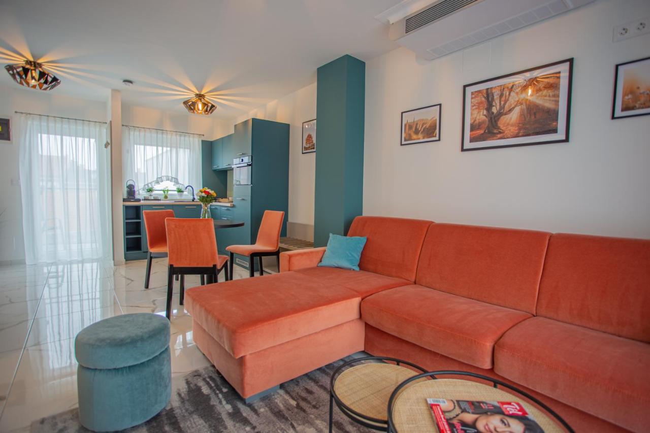 Viktoria Apartman Gyula Exteriér fotografie