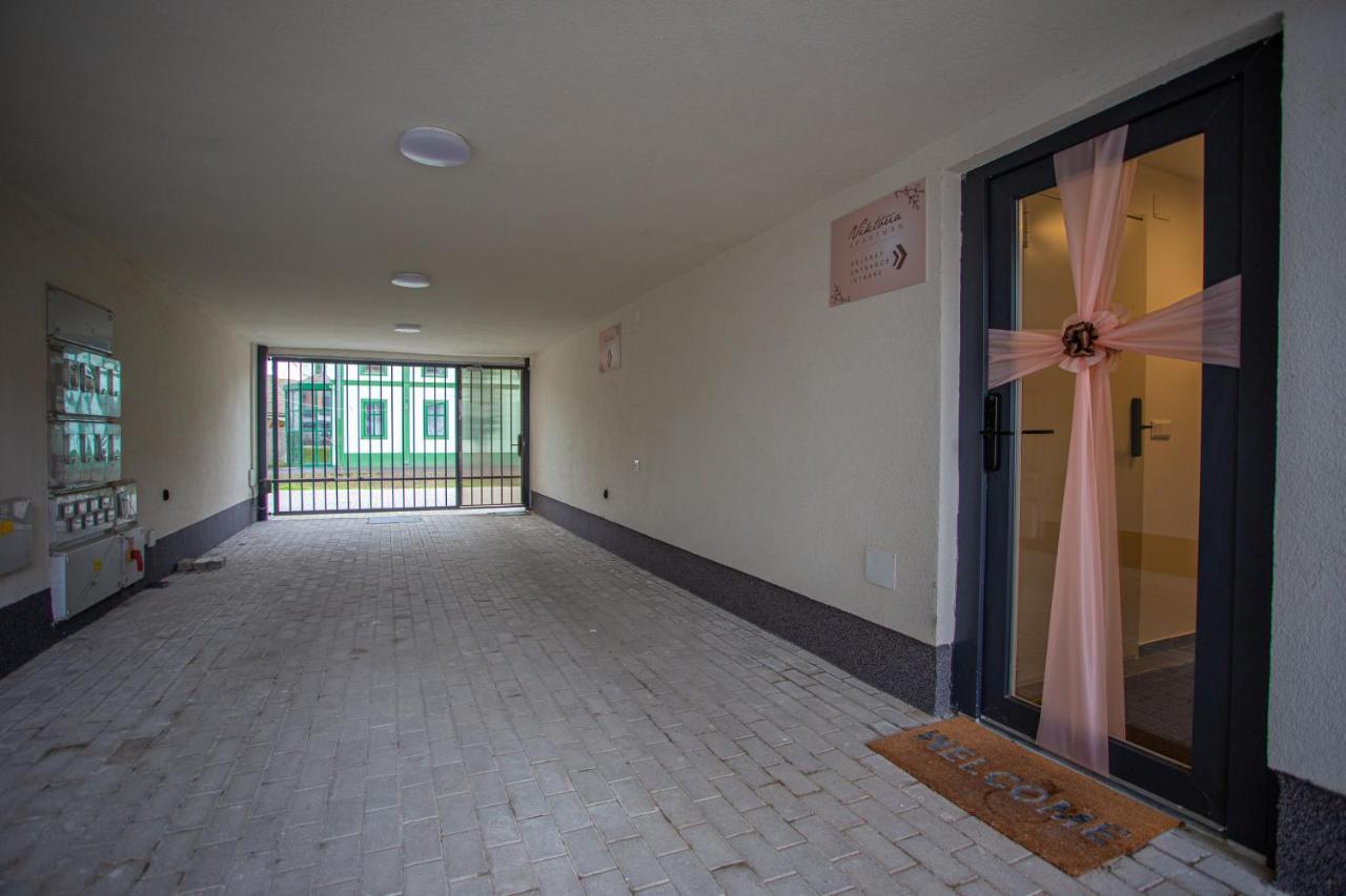 Viktoria Apartman Gyula Exteriér fotografie
